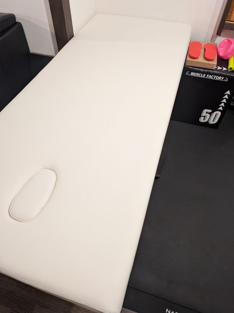 施術ベッド